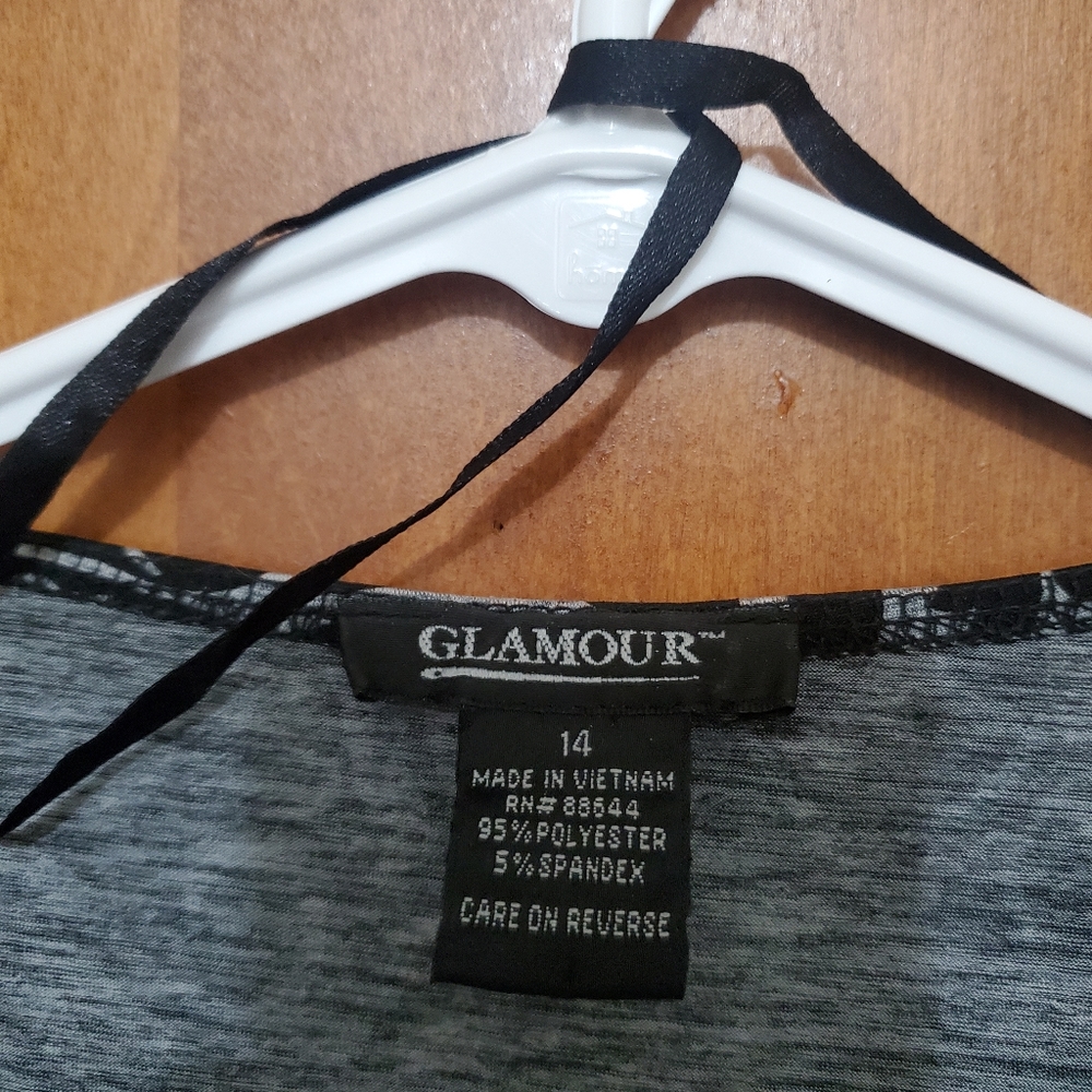 Glamour faux wrap dress - Picture 3 of 3